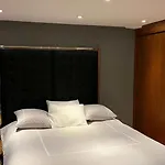 4Br Exclusivist Apartment With Modern Art