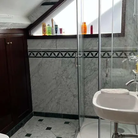 4br Exclusivist With Modern Art Appartement *